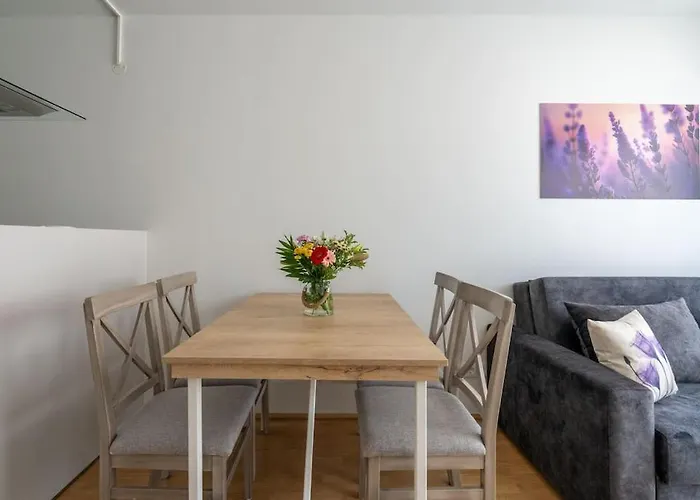 Stylish 1Br Escape, City Quick By Hm